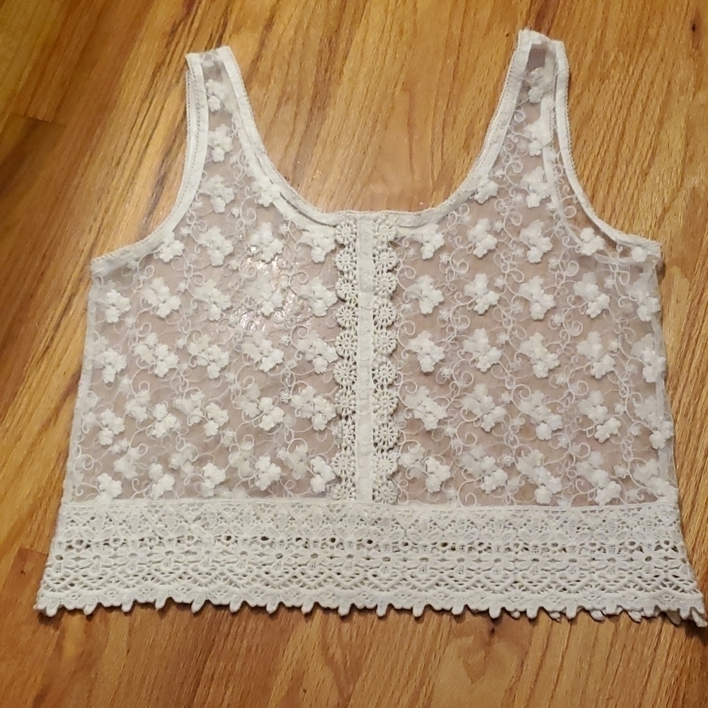 FOREVER 21 Lace Top Size Large